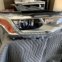 Chevrolet traverse  headlight