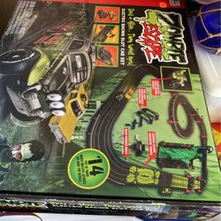 Auto world zombie slot, car set