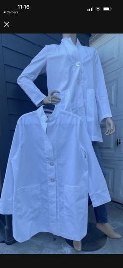 Lab Coats Large NEW