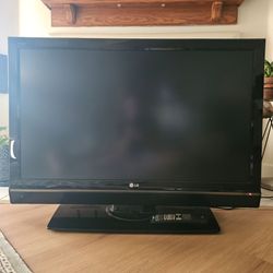 LG 42" LCD TV