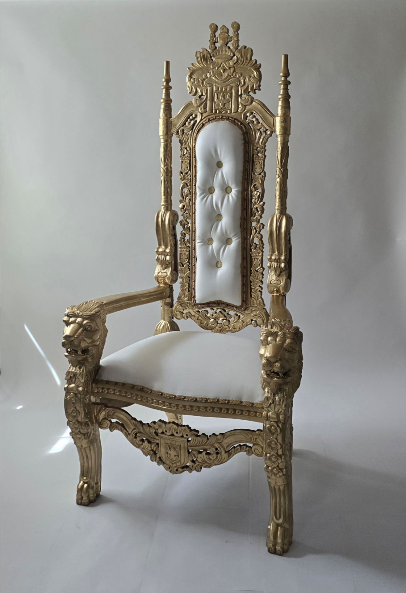 Throne Chair