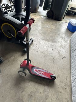 Radio Flyer scooter
