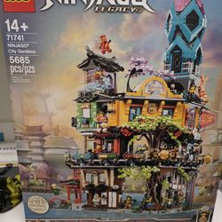 Lego Ninjago City Gardens Legacy Set Retired