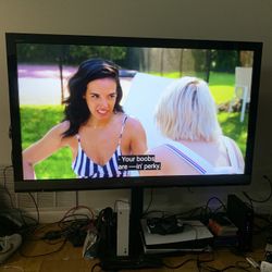 60” Sony Bravia KDL-60EX700 Flat Screen