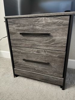 2 Bedroom Nightstands