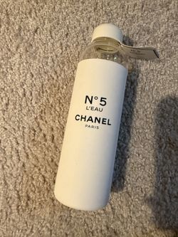 NWT Limited Edition Chanel Paris Factory No. 5 L'eau Water Bottle White Black