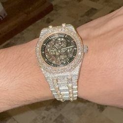 💎 Iced Out Luxury Watch – Fully Flooded, Like New! 💎
