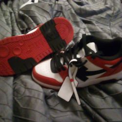 Off White Barely Worn Great Condition 