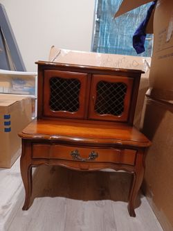 Queen Ann style  side table