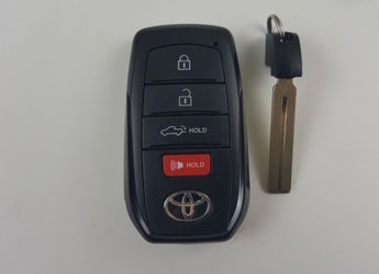 Toyota tundra key Oem