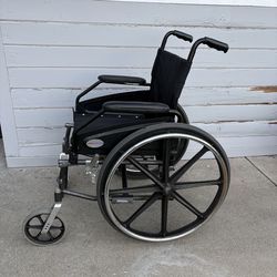 Wheelchair - no footrests