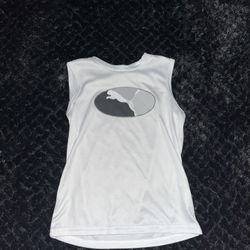 White Puma sleeveless shirt size 3T