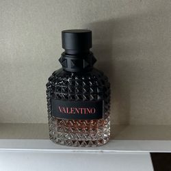 Valentino Born In Roma Coral Fantasy