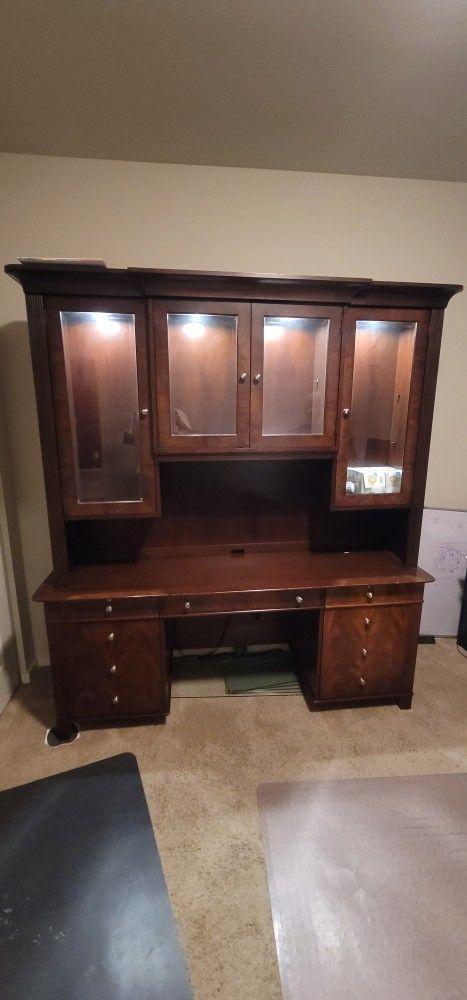Desk - C-Suite Desk, Credenza, File Cabinet $300 OBO