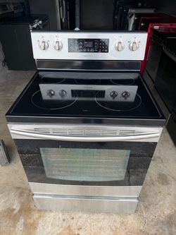 Electric stove  estufa eléctrica
