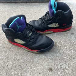 Air Jordan 5 Retro Top 3 Black Fire Red Grape Ice New Emeral