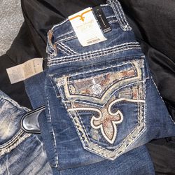 Men’s Rock Revival Slim Straight Jeans