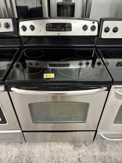 GE 30” ELECTRIC STOVE 