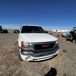 Parts truck 2005 GMC Duramax 