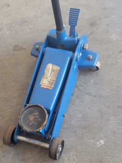 WESTWARD 3 TON HYDRAULIC JACK WITH FOOT PEDAL