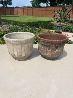 Set of 2 Outdoor Garden terracotta Planters