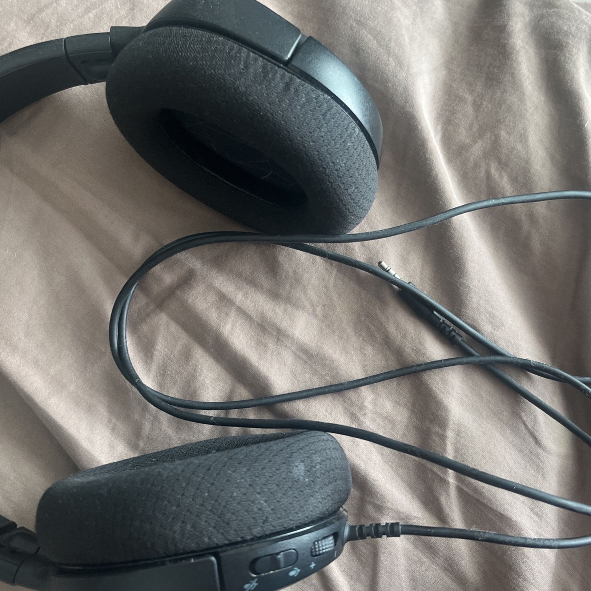 Arctis Steelseries 1 Headset (used)