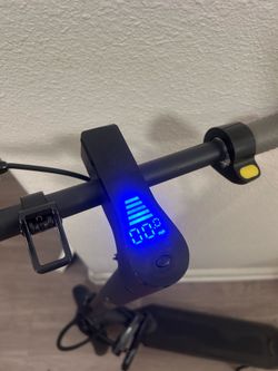 Electric Scooter – Excellent Condition | Charger + U-Lock Included