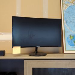 Samsung Curved Monitor 
