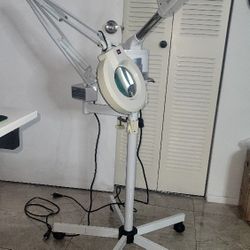 Esthetician Steamer 