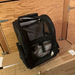 Pet rolling carrier 