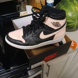 Jordan 1 High  Tops Crimson Tint
