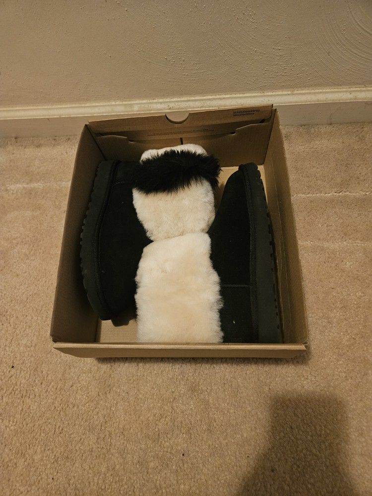 UGG BOOTS