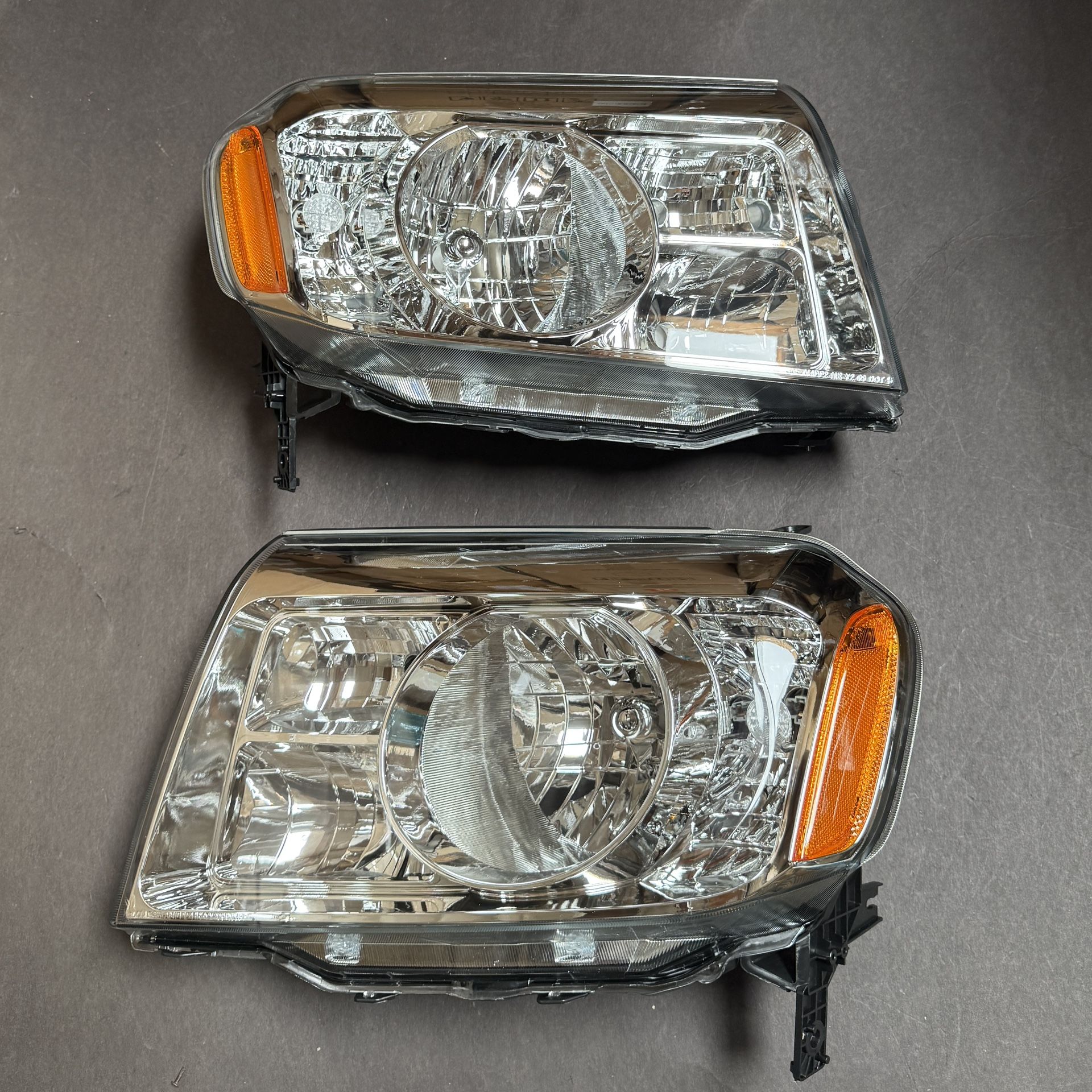 Pair 2009-2011 Honda Pilot Halogen Chrome Headlight Assembly Left Right side Headlamps