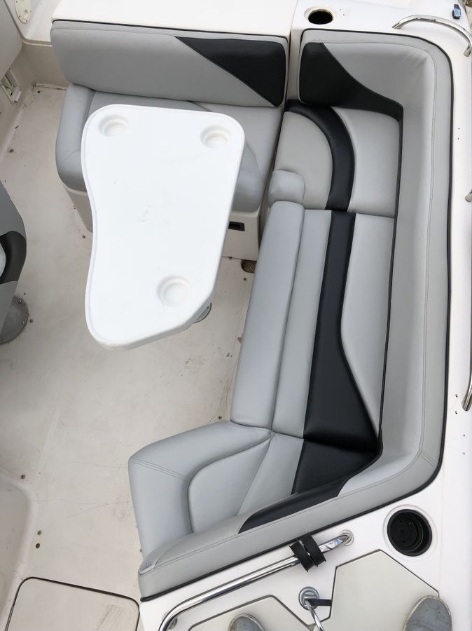 2001 Tracker Marine Tahoe 220 Deck Boat 22 feet