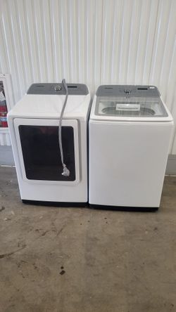 Samsung Washer And Electrical Dryer Set