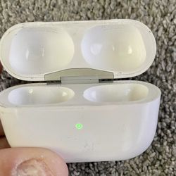 Apple AirPod Second Generation Just The Case 