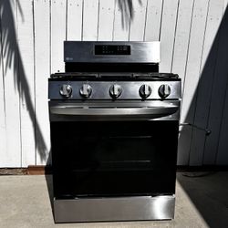LG Thin Q Gas Convection Smart Oven With Air Fry