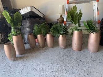 Rose Gold Glass Vases With Tropical Arrangement 