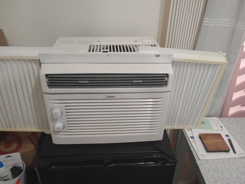 Used Air Conditioner In Good Conditions