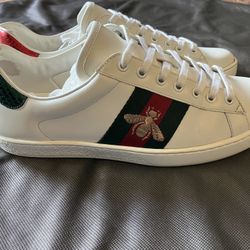 Gucci. Ace  Bees Sneakers. Men’s.  9.5.  Used In Good  Condition 