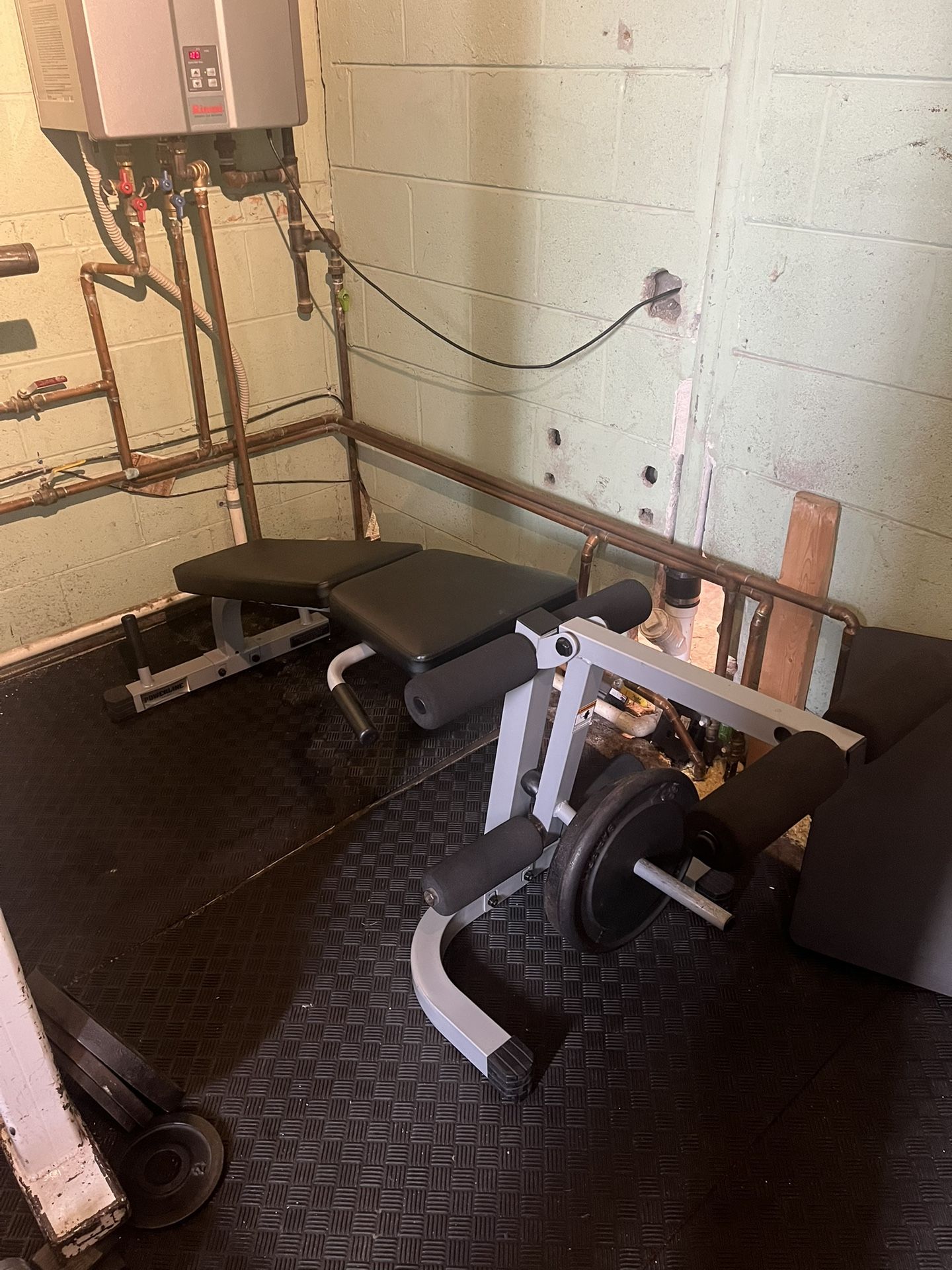 Powerline Leg Curl And Leg Extension
