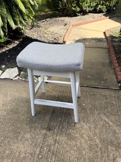 Bar chair (10$)