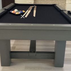 Pool Table ( Free Delivery & Set Up ) 