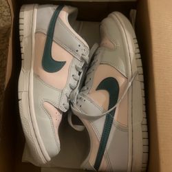 nike dunk low baby blue size 6Y or 7W