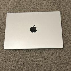 M3 14” MacBook Pro