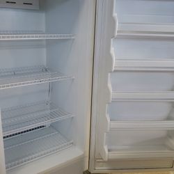 FREEZER..GREAT CONDITION 📣📣📣