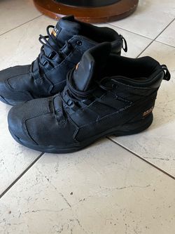 Men’s work boots