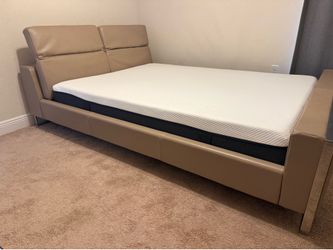 Leesa Queen Mattress