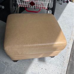 Lather Ottoman 