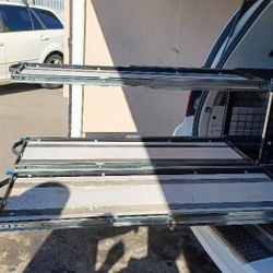 Rakes  Caben Y Estan En Una Caraban10.00